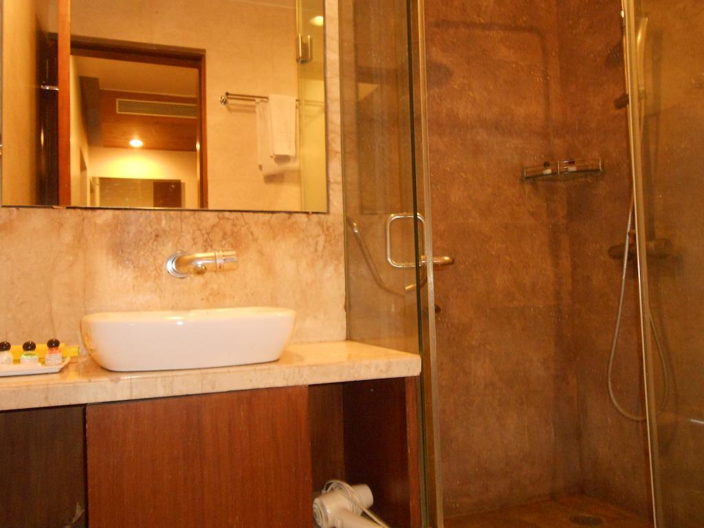 Hotel Walson Spa'O'Tel Kolkata Rom bilde